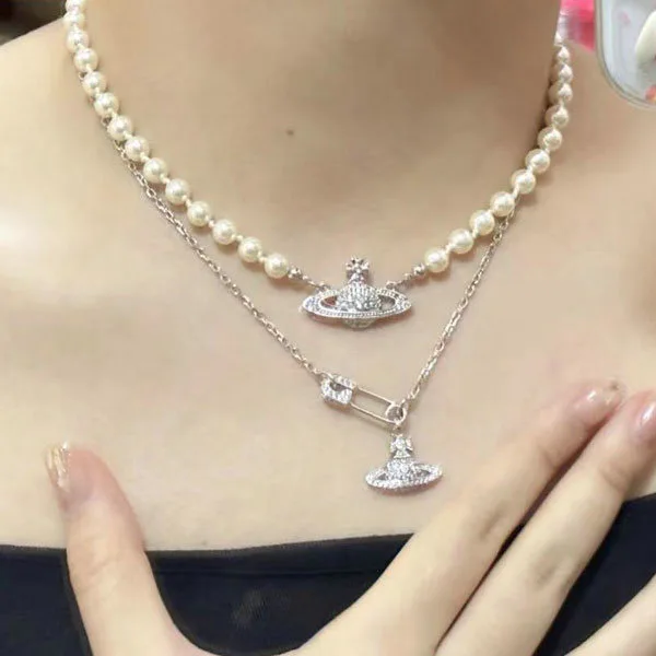 Vivienne Westwood Lucrece 水晶鑲嵌鑽設計別針項鍊